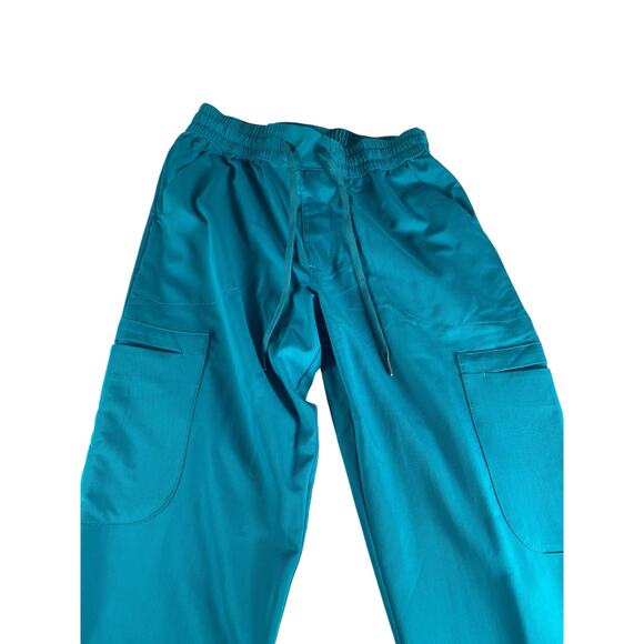 Women's turquoise scrub bottoms short joggers size small - Picture 2 of 7